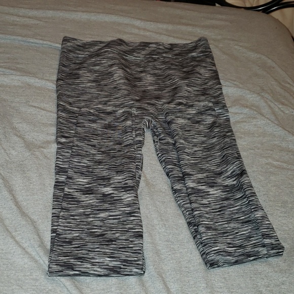 Athletic leggings - Picture 1 of 2